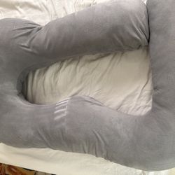 Pregnancy pillow