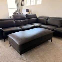 Large Sectional And Ottoman Set 
