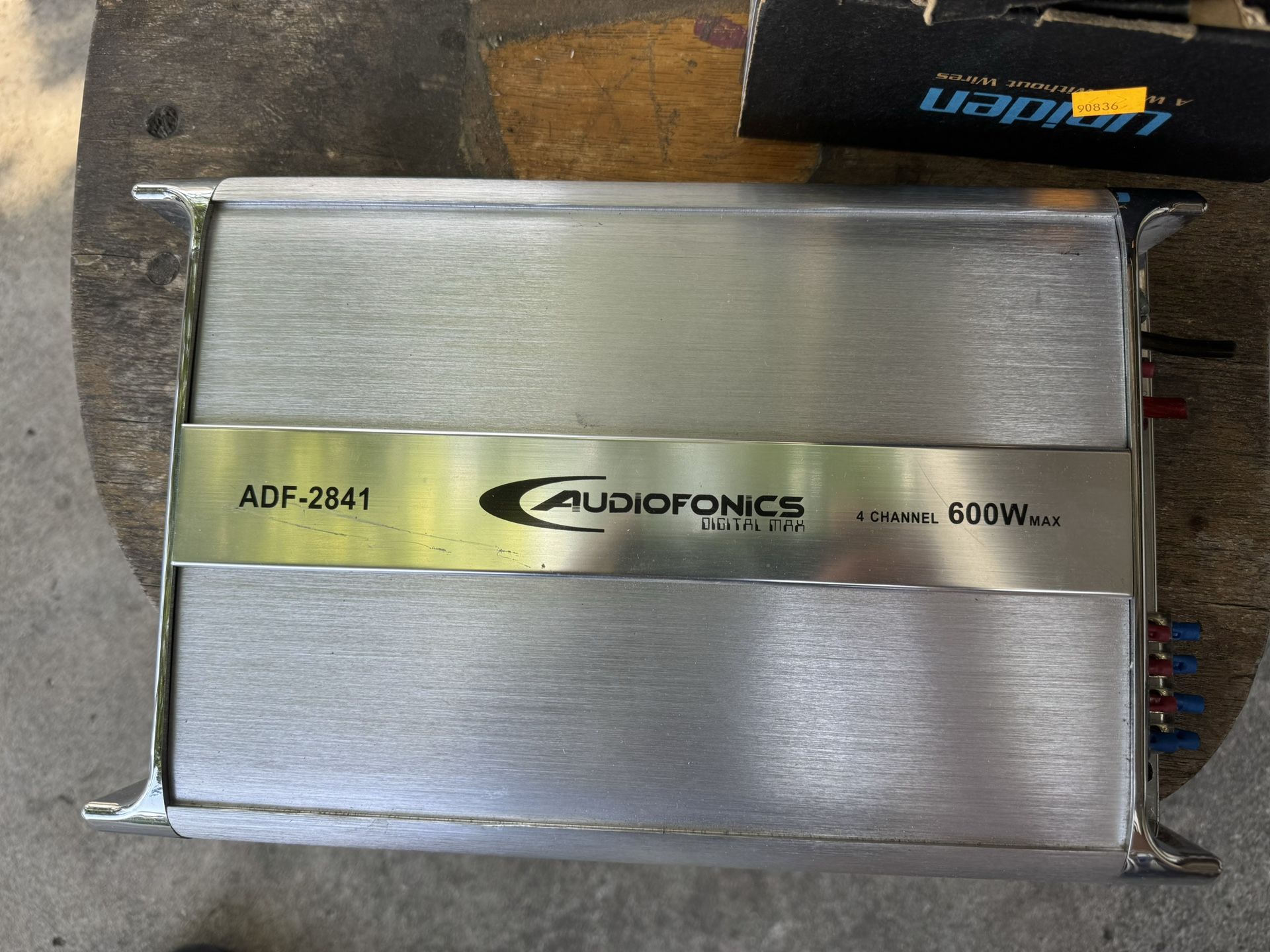 Adf Using Amp Audiofonics Adf-2841 4 Channel 600 Watts Amp for Sale in Rialto, CA ...
