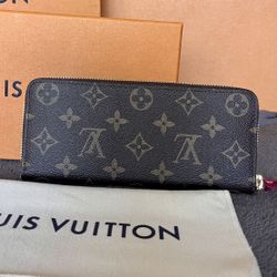 New Louis Clémence Wallet With Box And Dust Bag 