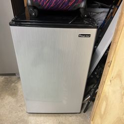 Mini - Fridge Magic Chef
