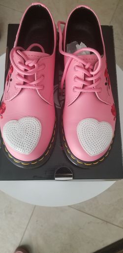 Dr. Martens