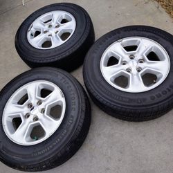 Sale of 4 Rims Jeep, R17 5x127 