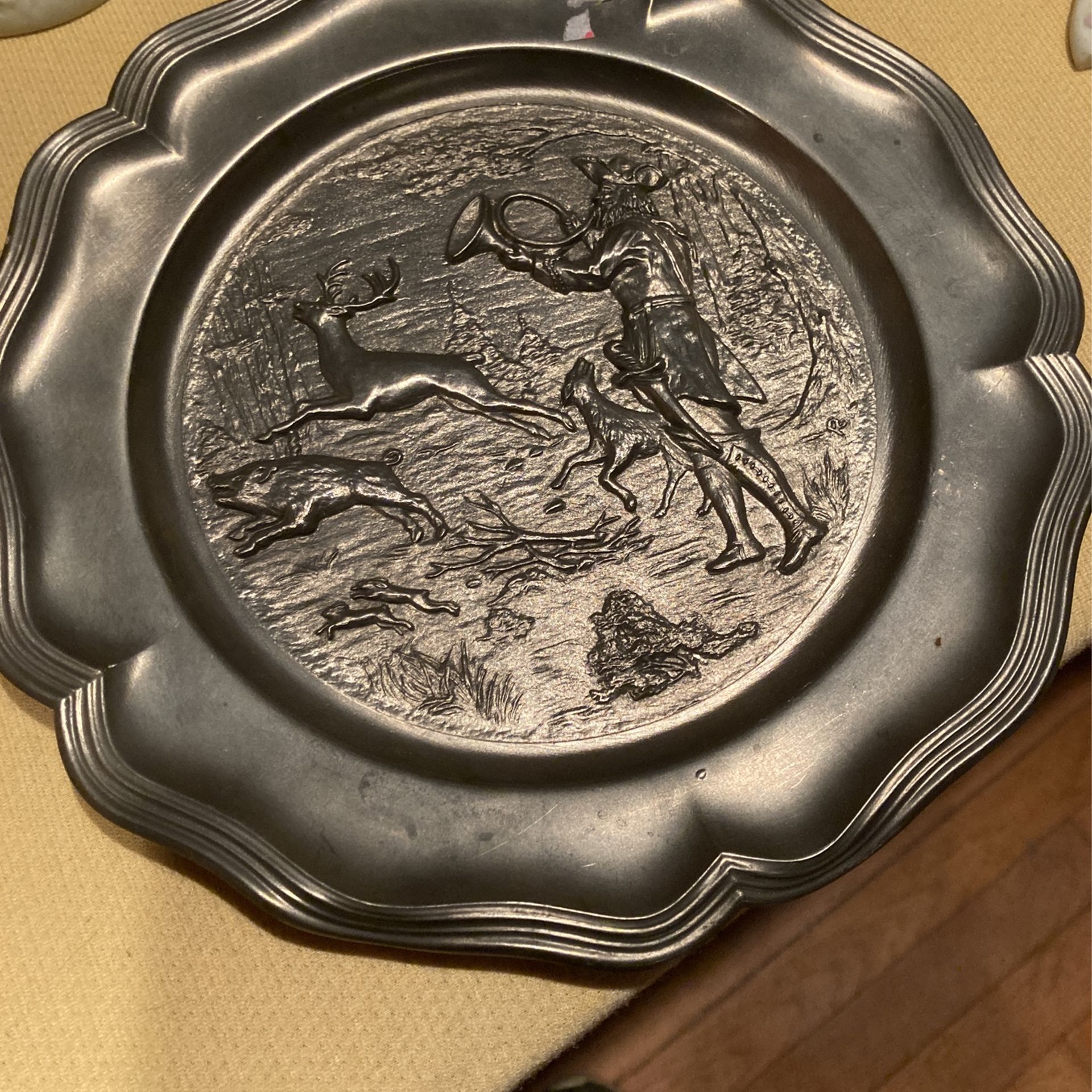 Vintage Wild boar hunting pewter plate by Dutch Artist Namaak verboden