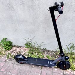 Hi boy brand scooter. S2  Great Condition. 