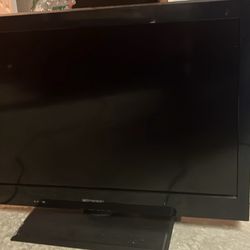 4 DIFFERENT TVS LMK