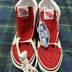Vans red and white trainers, Size US  mens size 6 womens size 7.5 #skateboarding #vansoffthewall