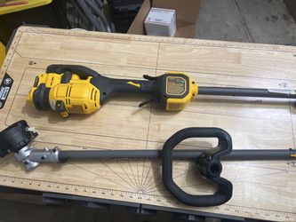 DeWALT 60V MAX FLEXVOLT 17" String Trimmer DCST972B - Tool Only - WORKS - NO GUARD