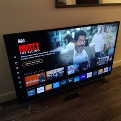 Vizio 55" 4k Ultra UHD Smart TV - 120hz Refresh (Gaming/Sports), HDR, 8-Core CPU, Wi-Fi, HDMI ARC ($550 MSRP)
