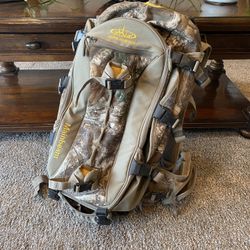 Horn Hunter Pack