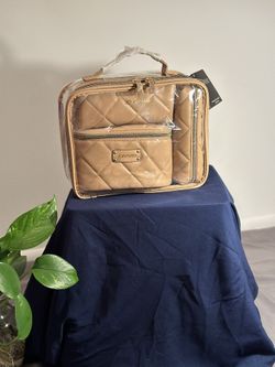 Joan & David Large 4pc Toiletry set