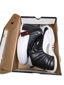 Air Jordan 12 Sneaker