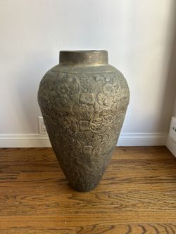 Large Jardinière Vintage Embossed Solid Brass Floor Vase Urn Floral Botanical Statement Centerpiece Decor
