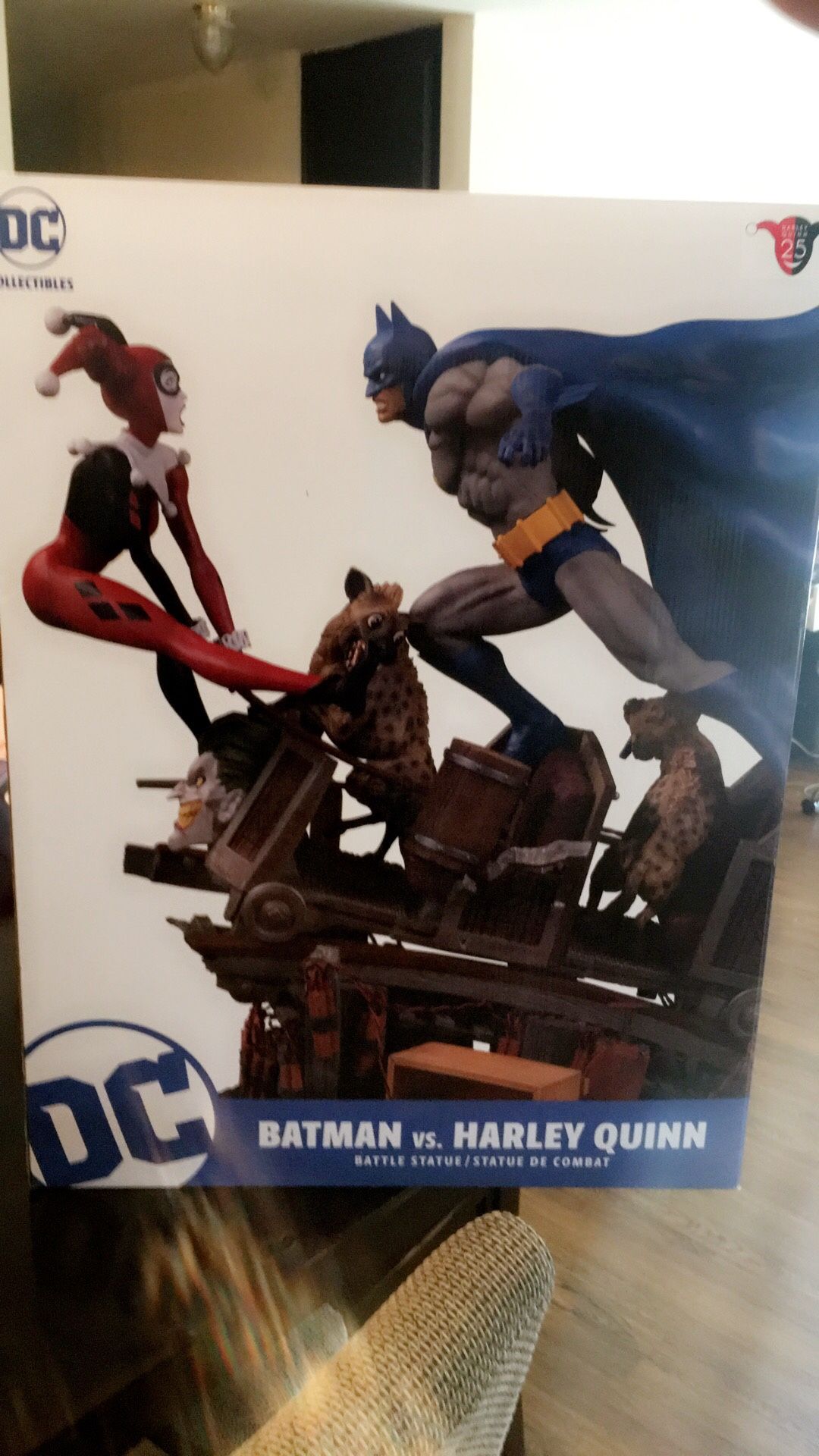 DC Collectibles Batman vs Harley Quinn Statue brand new $150