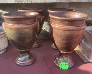 Pots And Planters 