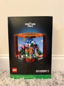 LEGO Minecraft The Crafting Table Collectible Video Game Building Set #21265
