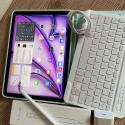 Apple iPad Air 11” (M3 chip / 2025 model) 128GB with keyboard, pen & Accessories