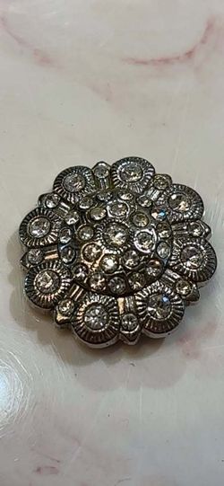 Silver Tone Rhinestone Brooch Concho