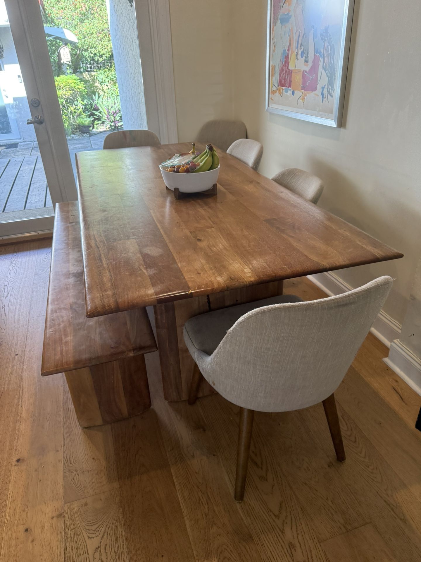 Dining Room Table & Seating