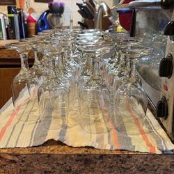 22 Glass Wine Barware