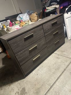 6-Drawer Double Dresser Gray Wood Grain