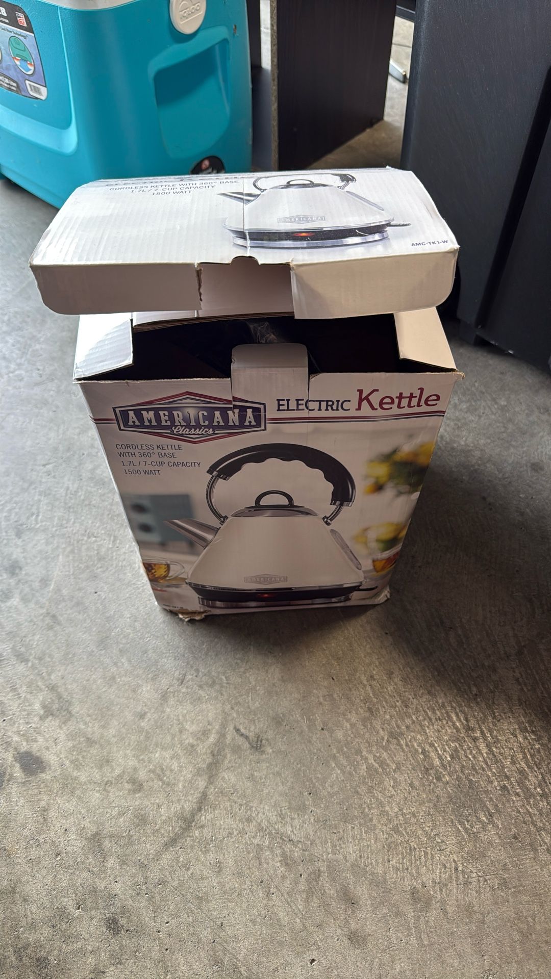 Americana Classics Electric Kettle 1.7 Liter 1500 Watt Cordless