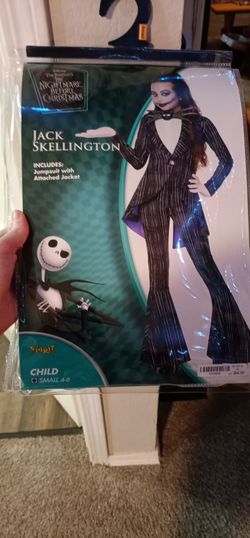 Small Child Size Costume. 4/6.