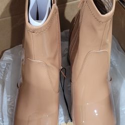 Madden NYC Women's Patent Inside Zip Booties size 7 