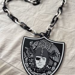 Mexican Flag Raider Fan Chain 