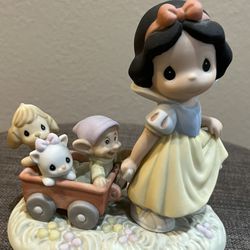 Precious Moments Snow White and Dopey