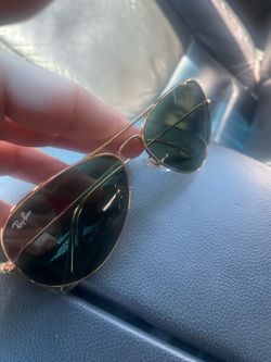 Gold Ray•Ban