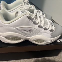 Reebok size 7 1/2 youth