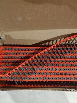 Drywall screws one box 8$