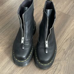 Doctor Martins Boots