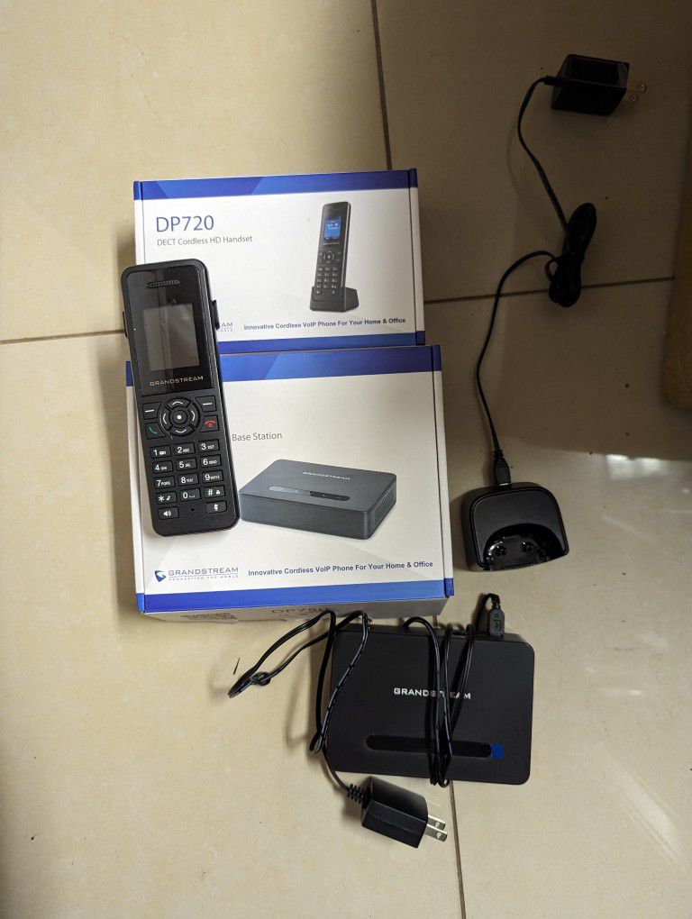 Grandstream DP720 Cordless Phone and VOIP Base With Box