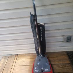 Sanitaire Heavy Duty Commercial Vacuum 