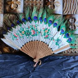 VINTAGE PEACOCK HAND FAN