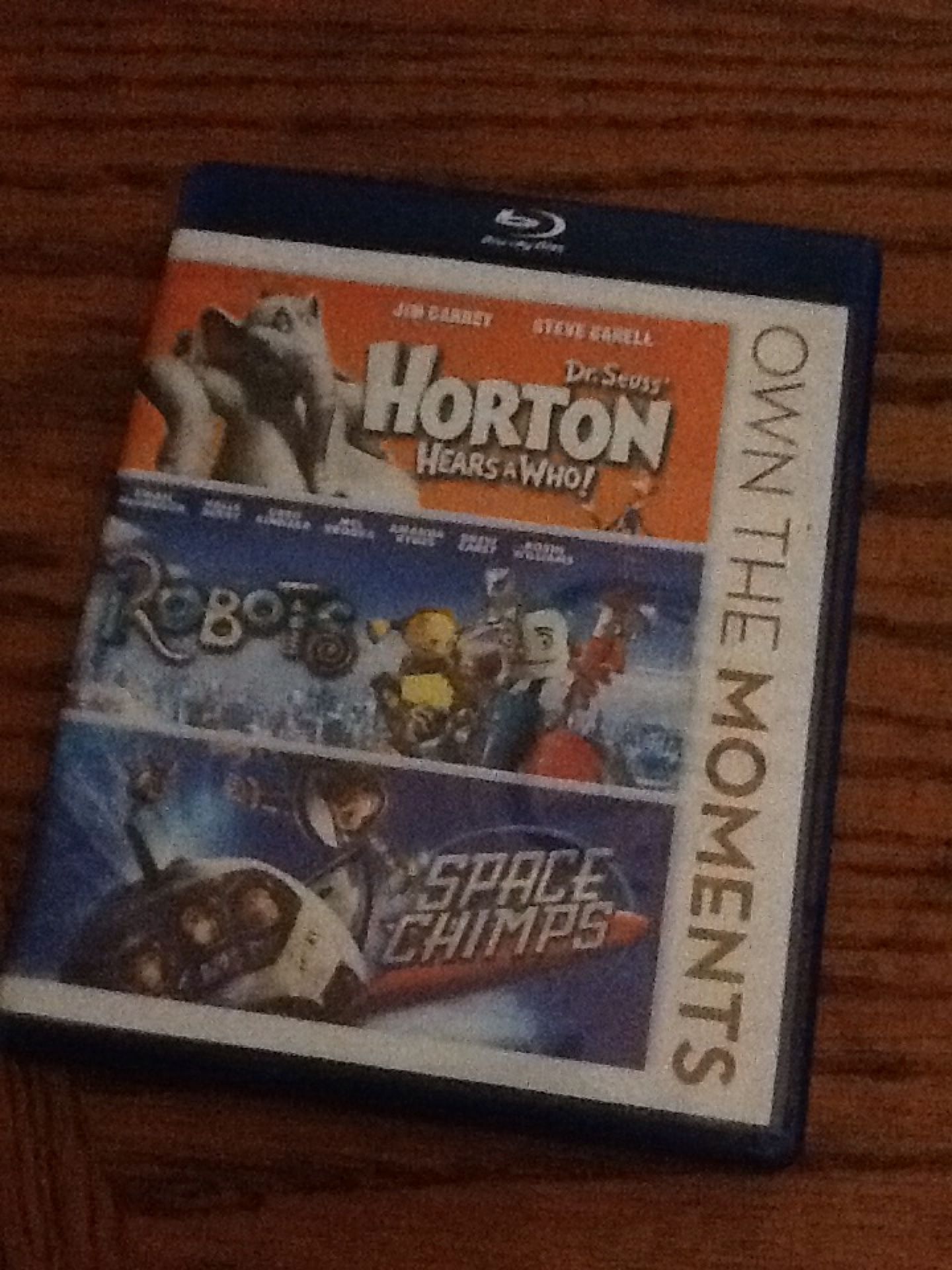 Horton robots space chimps