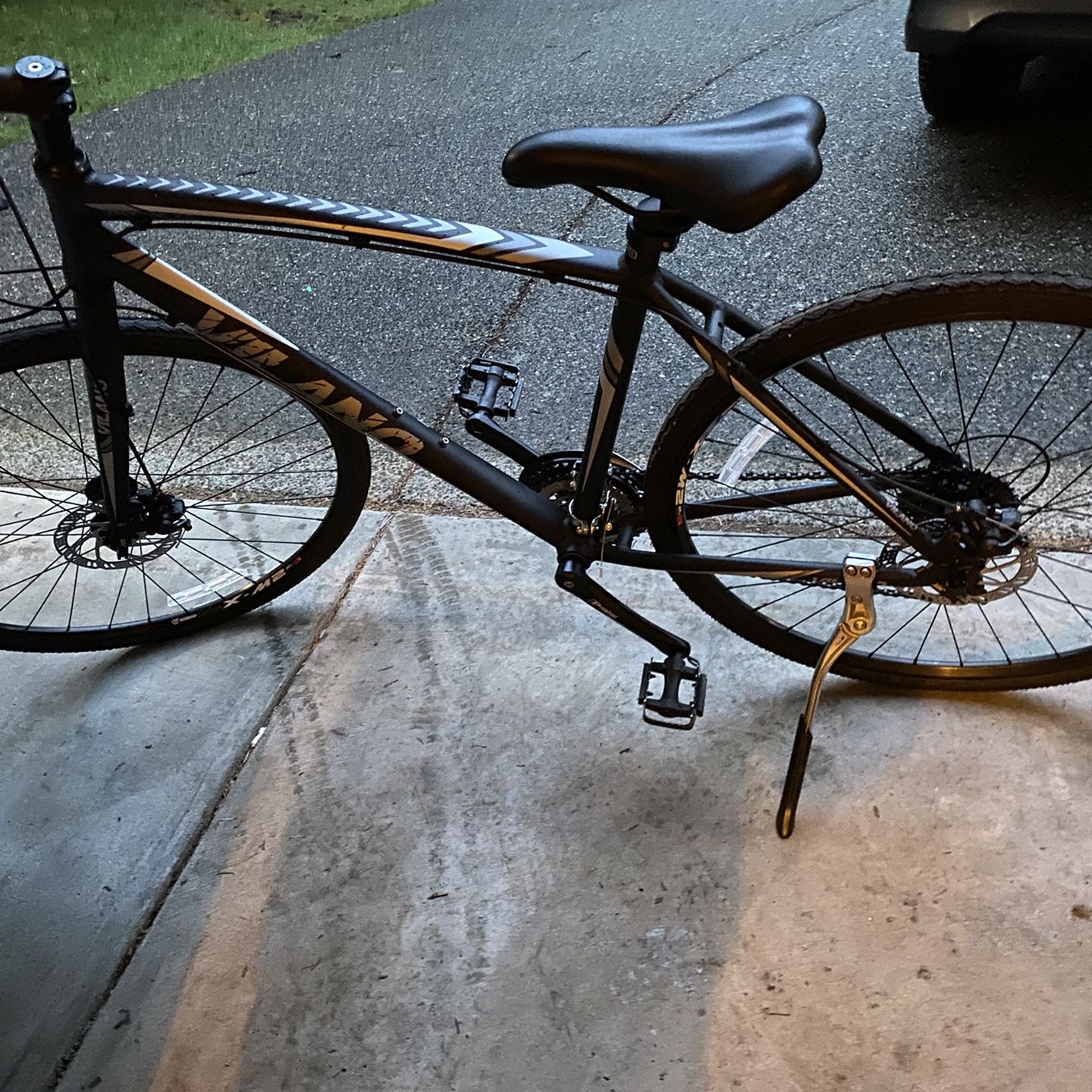 Vilano Diverse 3.0 Performance Hybrid 49cm Mileges Less than 150