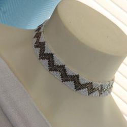 Beaded Choker Style Necklace In Neutral Colors