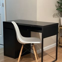 Table With Chair 