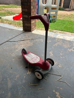 Red Toddler scooter