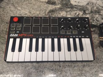 Akai Mpk Mini Professional Keyboard Controller