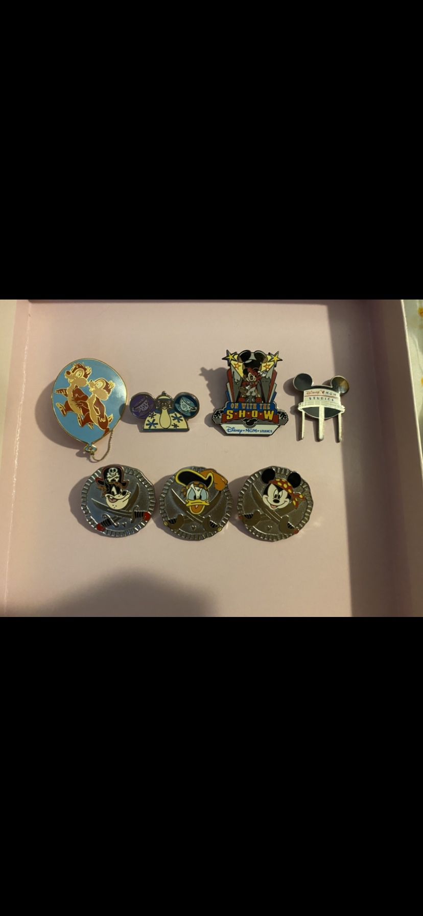 Assorted Disney Pins (READ DESCRIPTION)