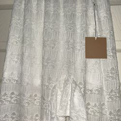 New Boutique Lace Skirt