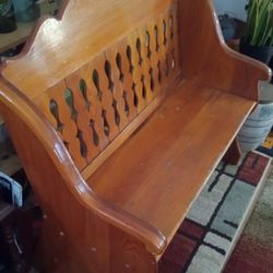 Very solid Bench chair