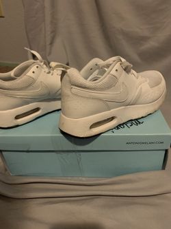 Nike air shoes size 4.5Y