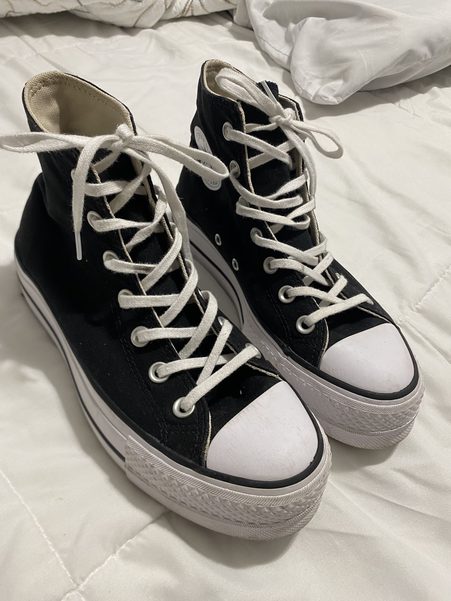 Women’s Converse Shoes
