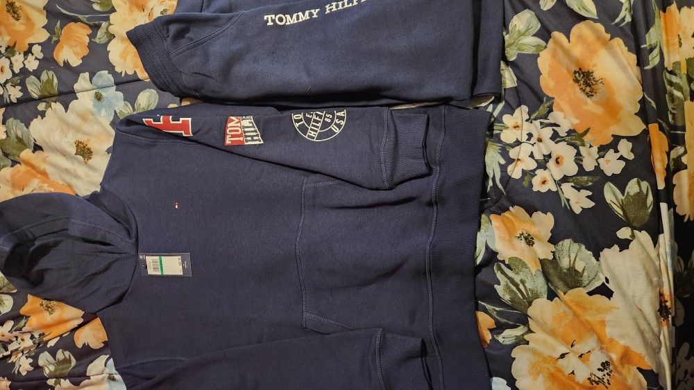 New Boys 2pc Multi-color Tommy Hilfiger Hoodie Sweatsuit Size Large 14/16