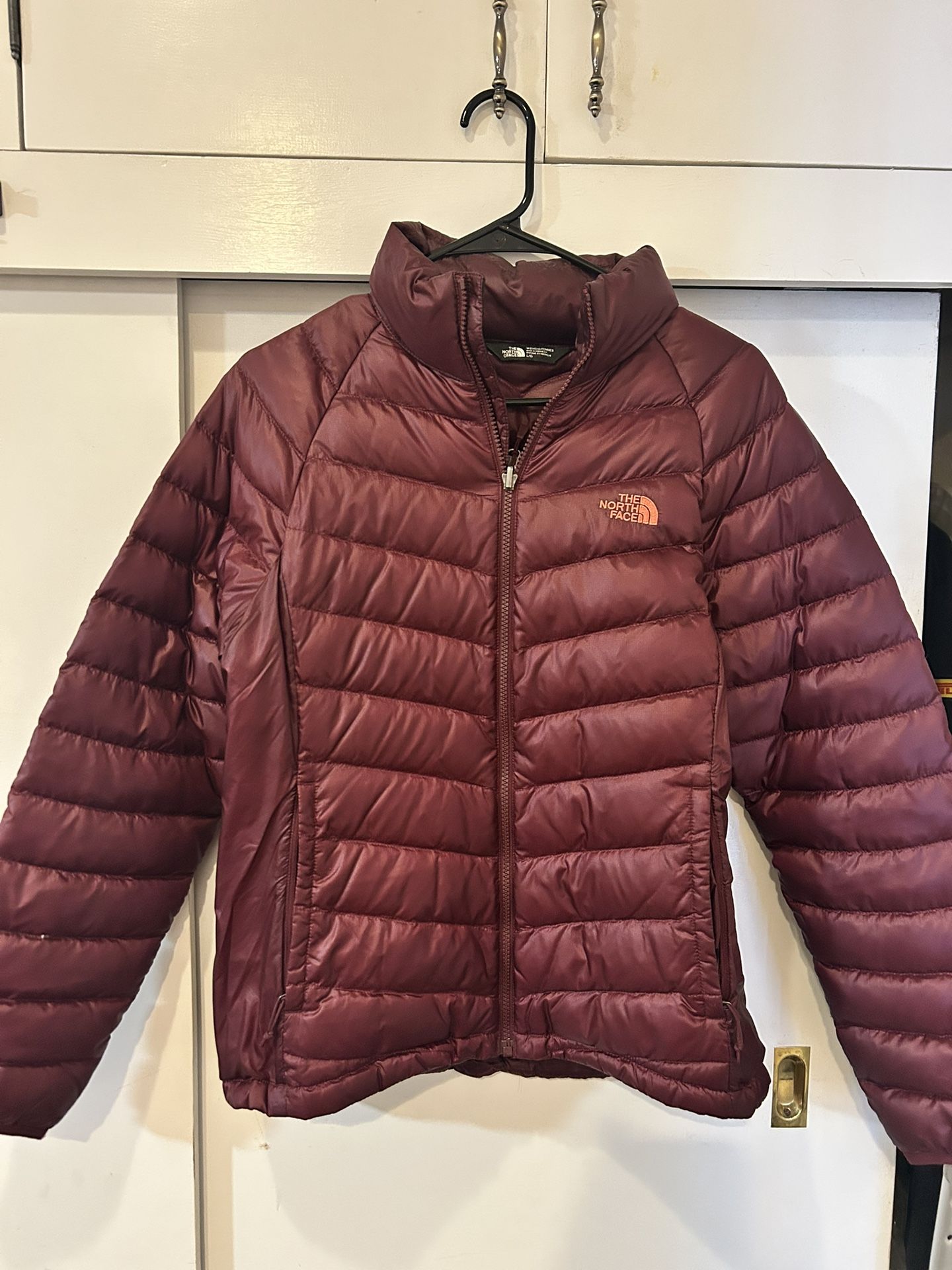 The North Face Flare II 550-down puffer jacket in a burgundy color